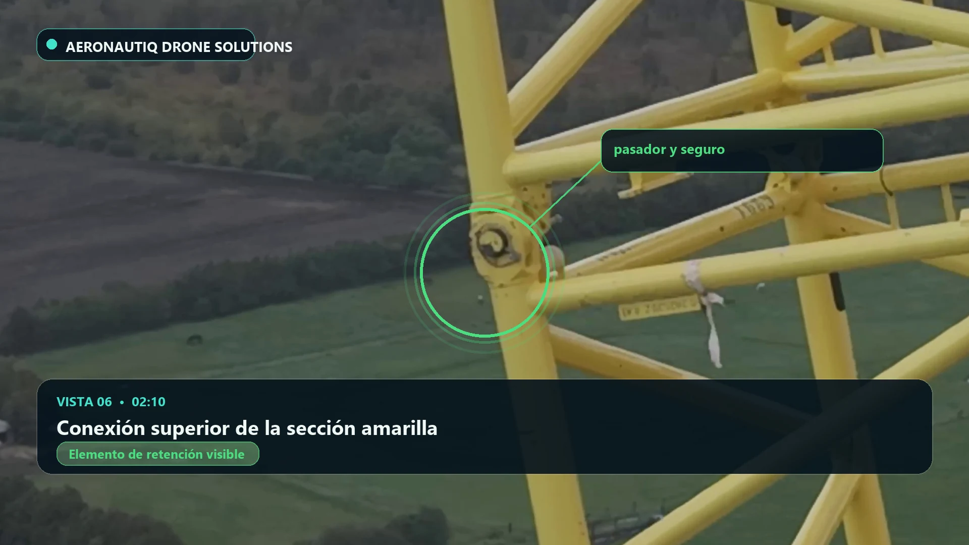 Conexión superior de la sección amarilla. Extremo del pasador destacado en 02:10.